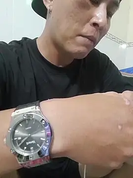 Snapshot of ducpham6565 chatting on October 20, 6:36 am ducpham6565 online show from October 20, 6:36 am