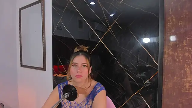 Snapshot of abby_blond_ chatting on September 9, 12:26 pm abby blond  online show from September 9, 12:26 pm