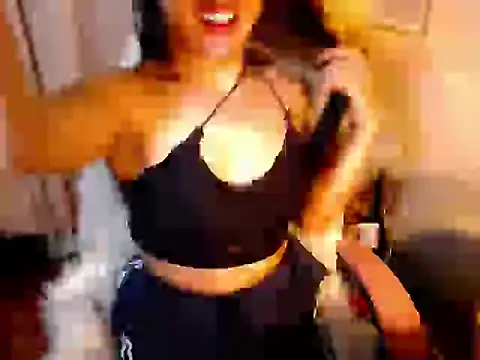 Snapshot of urmidnightcravingsxx chatting on May 9, 8:14 pm urmidnightcravingsxx online show from May 9, 8:14 pm