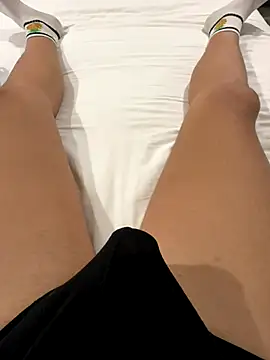 emirbaranpolat online show from October 26, 1:22 am