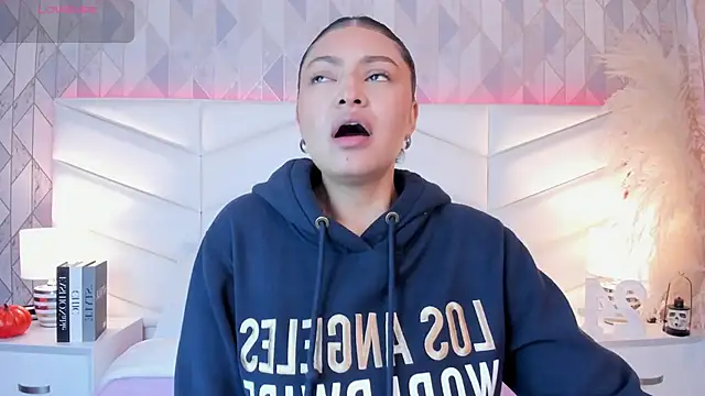 victoria   jonnes online show from October 9, 12:25 pm