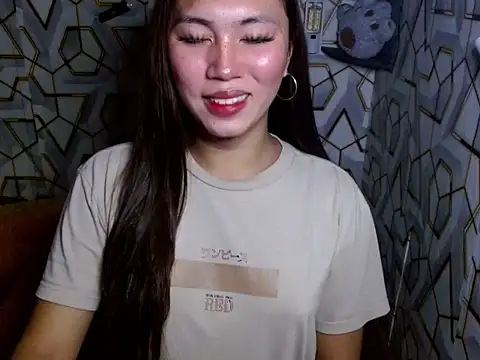 Snapshot of sugar_hailey chatting on December 21, 5:20 pm sugar hailey online show from December 21, 5:20 pm