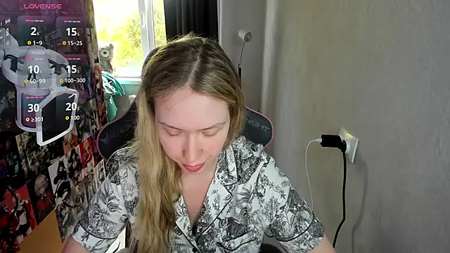 NicoleRiccii online show from October 10, 1:32 pm