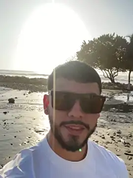 Dimitri Bass online show from February 4, 10:04 pm