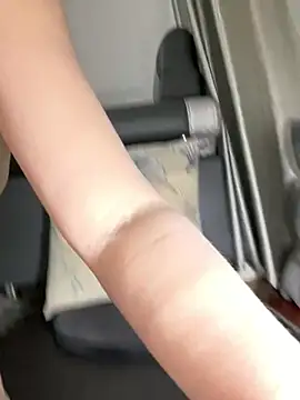 meiiijr55 online show from March 20, 4:06 am