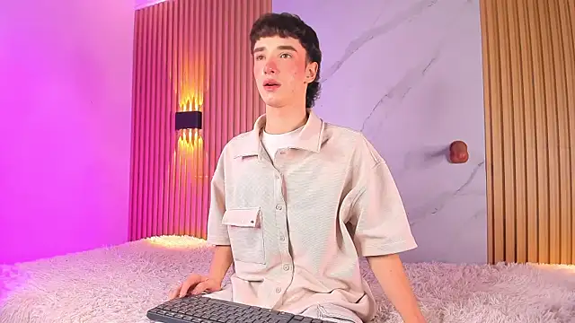 austin rouse online show from October 16, 6:53 pm