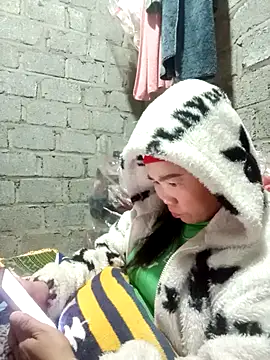 jienrrr online show from November 28, 2:09 pm