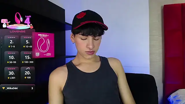 Snapshot of Ezra_Storm chatting on September 23, 5:21 am Ezra Storm online show from September 23, 5:21 am