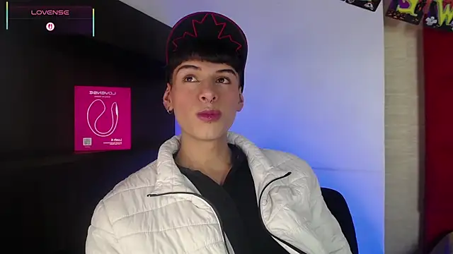 Snapshot of Ezra_Storm chatting on October 11, 5:17 am Ezra Storm online show from October 11, 5:17 am