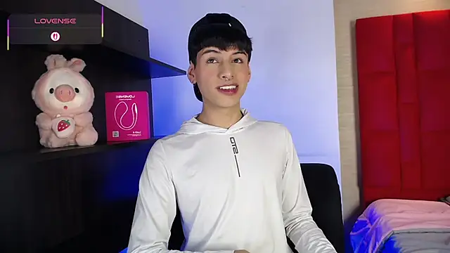 Snapshot of Ezra_Storm chatting on October 24, 4:53 am Ezra Storm online show from October 24, 4:53 am