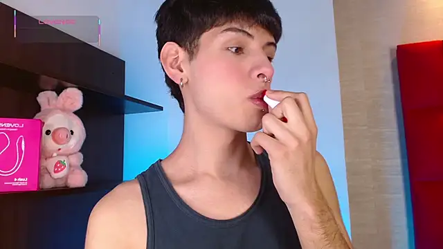 Snapshot of Ezra_Storm chatting on November 25, 5:07 am Ezra Storm online show from November 25, 5:07 am