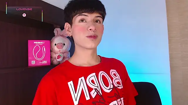 Snapshot of Ezra_Storm chatting on November 26, 4:57 am Ezra Storm online show from November 26, 4:57 am