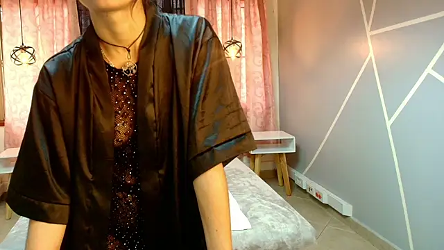 Snapshot of Mia_Holly__ chatting on October 10, 7:35 pm Mia Holly online show from October 10, 7:35 pm