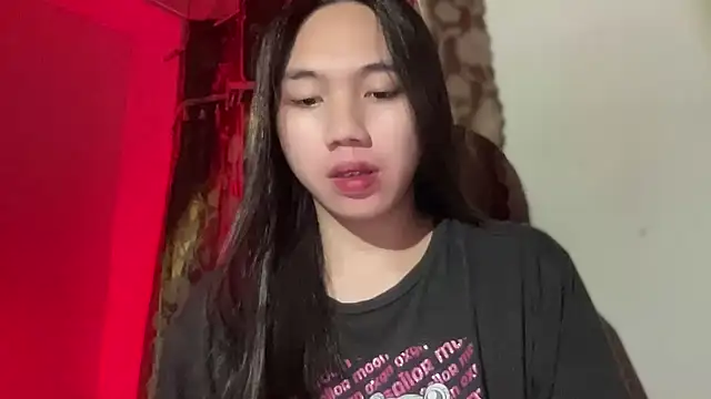 Snapshot of kat_mire chatting on October 23, 4:39 pm kat mire online show from October 23, 4:39 pm