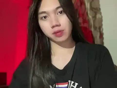 Snapshot of kat_mire chatting on November 15, 7:32 pm kat mire online show from November 15, 7:32 pm