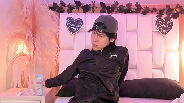 Daphne And Roger online show from April 2, 11:08 am