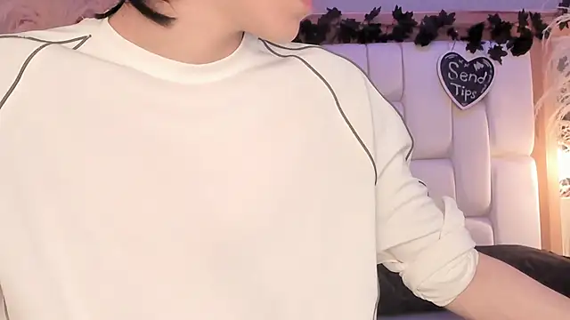 Daphne And Roger online show from April 22, 11:12 am