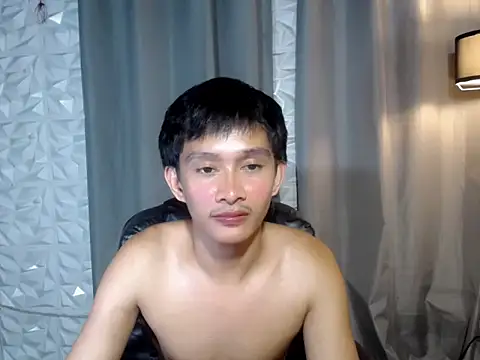 Snapshot of prince_elaijah chatting on June 30, 11:22 am prince elaijah online show from June 30, 11:22 am