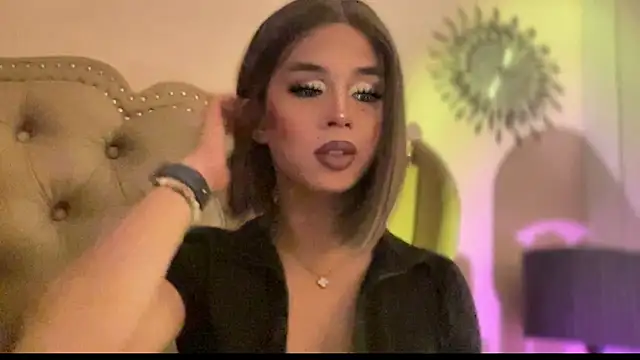 solana imani online show from April 24, 3:58 pm