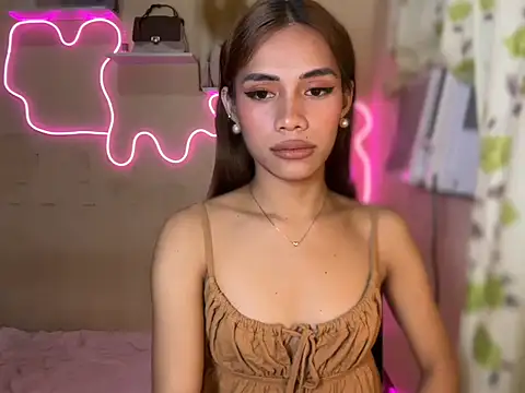 Snapshot of Lovelynikki03 chatting on September 26, 5:17 pm Lovelynikki03 online show from September 26, 5:17 pm