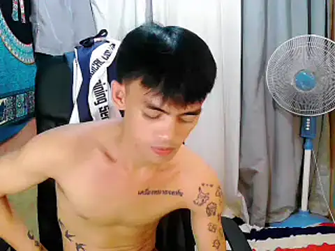 urhunky boy online show from October 29, 2:52 pm