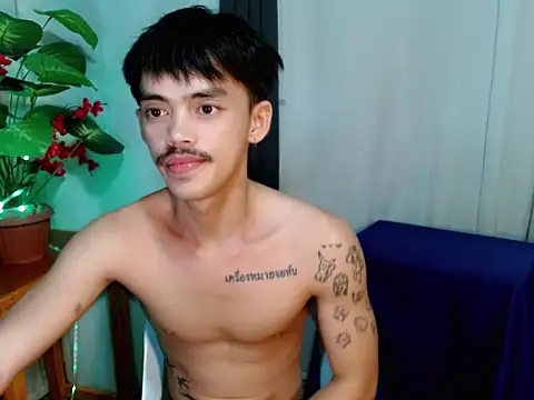 Snapshot of urhunky_boy chatting on July 3, 9:16 am urhunky boy online show from July 3, 9:16 am