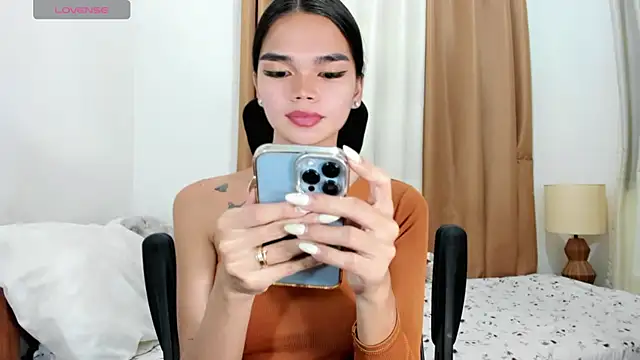 kendall petite18 online show from June 7, 4:22 pm
