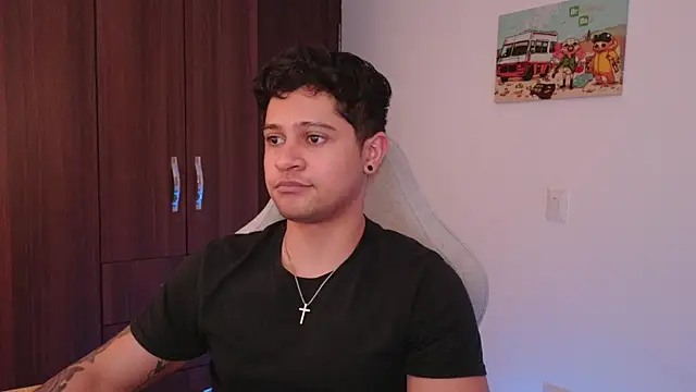 domsantiago  online show from September 18, 1:18 am