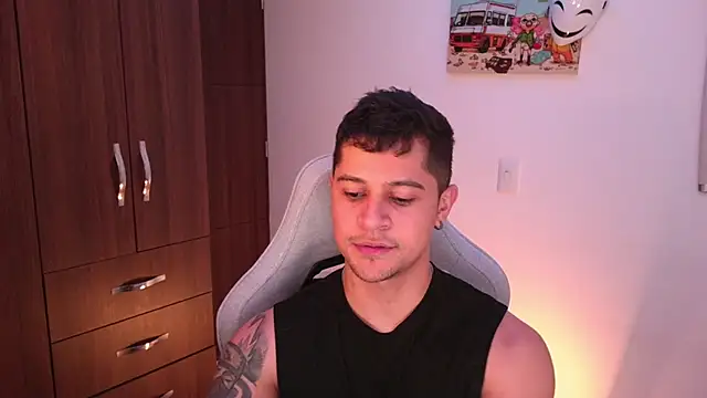 domsantiago  online show from October 27, 1:20 am