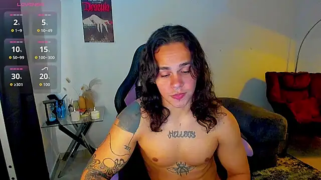 Maximiliano scoott   online show from March 4, 8:26 pm