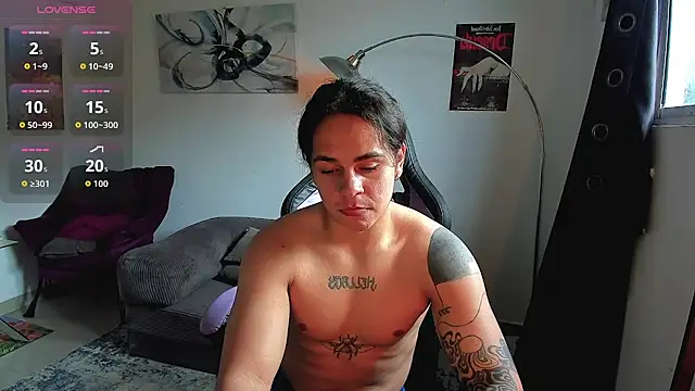 Maximiliano scoott   online show from April 18, 7:07 pm