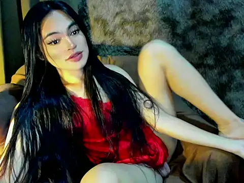 Snapshot of Sweetpeaxx chatting on December 2, 12:05 am Sweetpeaxx online show from December 2, 12:05 am