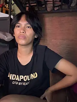 Snapshot of My_sweet_ladyboy chatting on September 10, 5:07 am My sweet ladyboy online show from September 10, 5:07 am