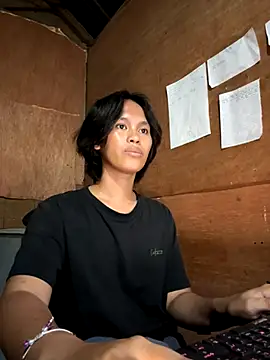 Snapshot of My_sweet_ladyboy chatting on October 2, 7:10 pm My sweet ladyboy online show from October 2, 7:10 pm