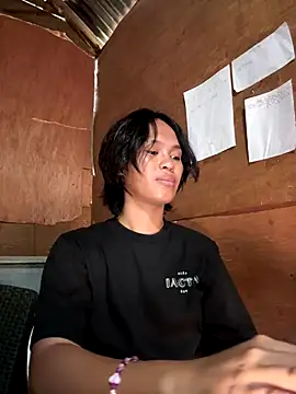 Snapshot of My_sweet_ladyboy chatting on October 20, 5:19 am My sweet ladyboy online show from October 20, 5:19 am