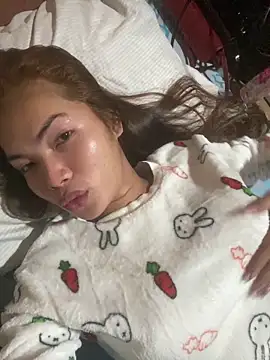 Snapshot of lucyheart777 chatting on September 27, 2:27 am lucyheart777 online show from September 27, 2:27 am