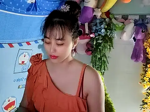 emgaixinhngoan online show from November 14, 11:57 pm