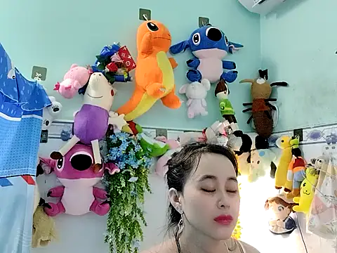 emgaixinhngoan online show from November 25, 3:23 pm