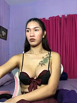 bigcock kylie1723 online show from February 20, 6:26 am