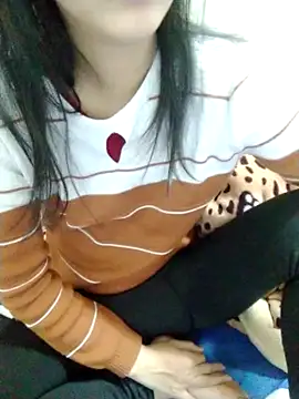 Kembong01 online show from January 18, 9:07 pm