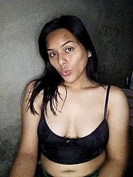 Wena Larson88 online show from February 15, 3:31 pm