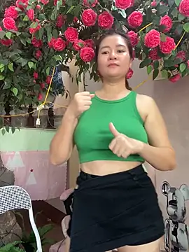 Snapshot of Bollozzy_89 chatting on October 5, 5:06 am Bollozzy 89 online show from October 5, 5:06 am