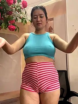 Snapshot of Bollozzy_89 chatting on December 2, 4:40 am Bollozzy 89 online show from December 2, 4:40 am