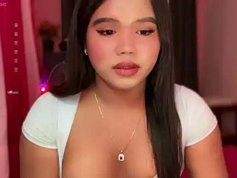 Snapshot of ursweet_sofia chatting on April 2, 7:00 pm ursweet sofia online show from April 2, 7:00 pm