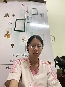 meomeo2k6 online show from October 30, 1:56 pm