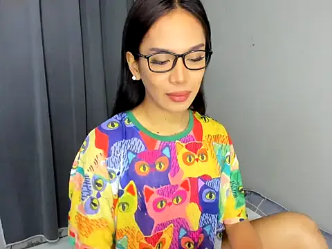 Snapshot of lucyshanex chatting on October 26, 7:42 pm lucyshanex online show from October 26, 7:42 pm