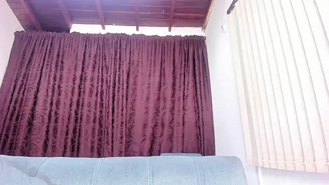 Dantzel  online show from October 28, 7:05 pm