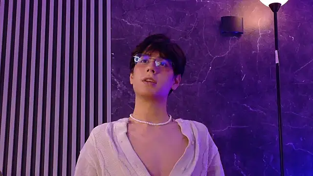 Snapshot of luixdust_ chatting on September 22, 5:53 am luixdust online show from September 22, 5:53 am