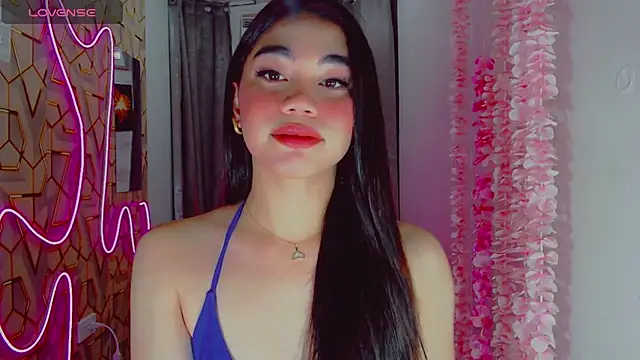 Snapshot of DreamGirlMia chatting on May 21, 3:24 am DreamGirlMia online show from May 21, 3:24 am