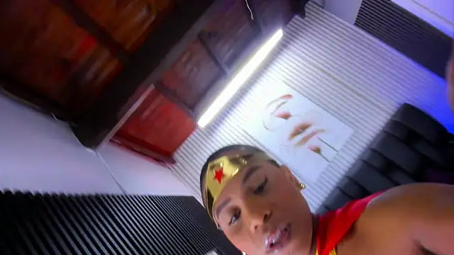 AriebonyBrooke online show from October 31, 11:44 am